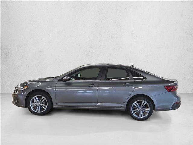 Used 2024 Volkswagen Jetta SE FWD image 9