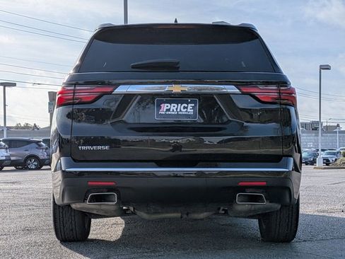 Used 2023 Chevrolet Traverse High Country w/ LPO, Floor Liner Package image 6