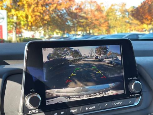 New 2026 Nissan Rogue SV image 25