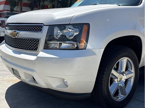 Used 2013 Chevrolet Suburban LTZ RWD image 10