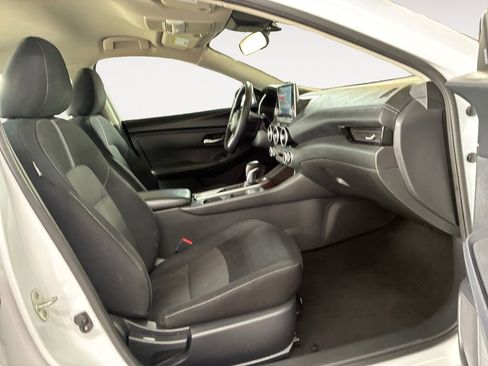Used 2024 Nissan Sentra SV FWD image 15