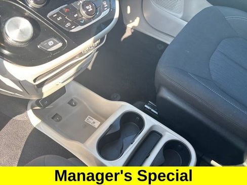 Used 2023 Chrysler Voyager LX FWD image 26