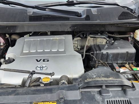 Used 2012 Toyota Highlander Limited w/ Tow Pkg image 17