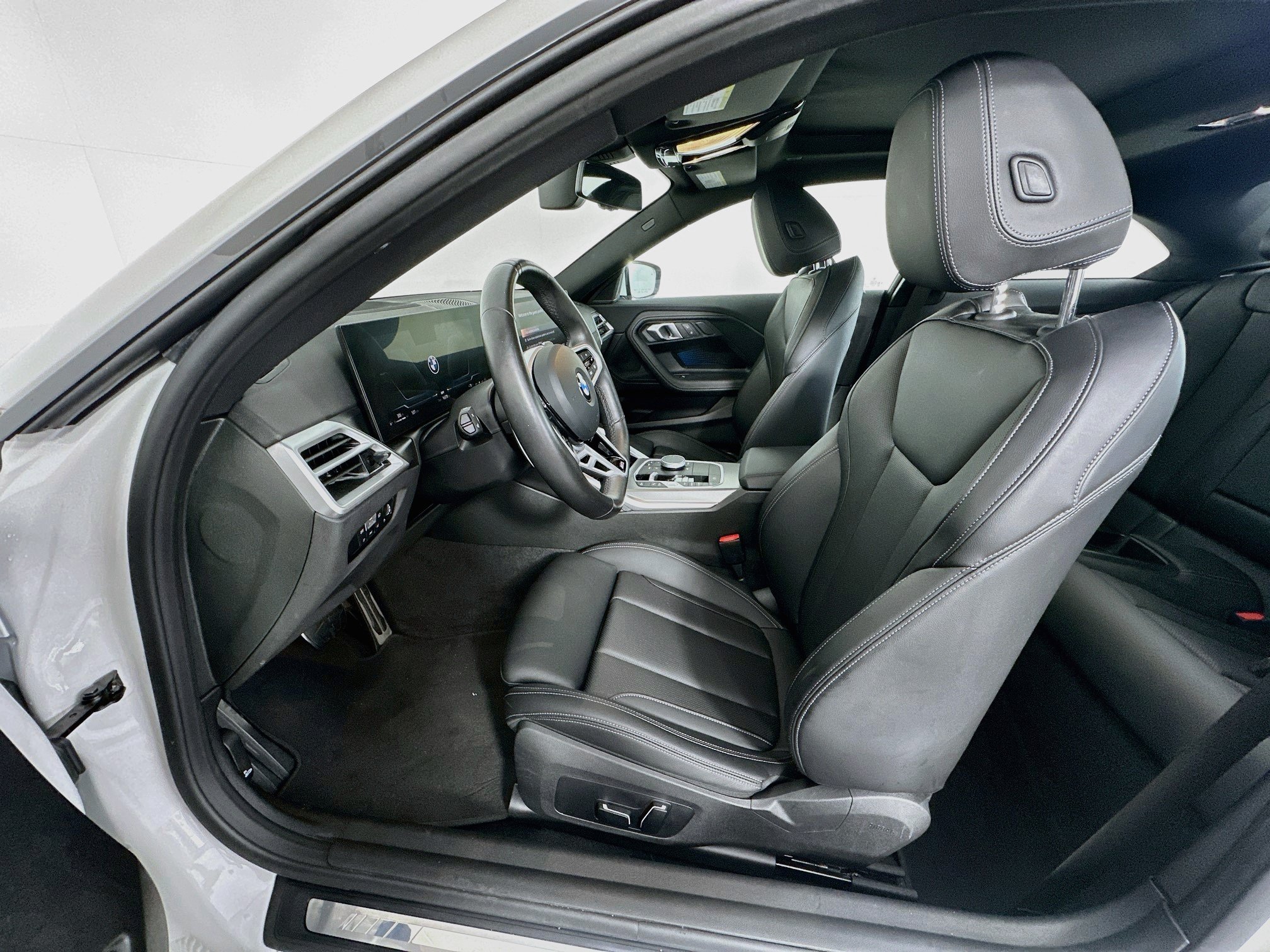 Used 2026 BMW 230i Coupe RWD image 13