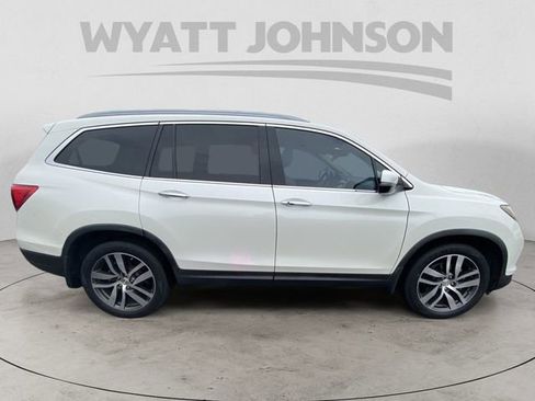 Used 2016 Honda Pilot Elite image 11