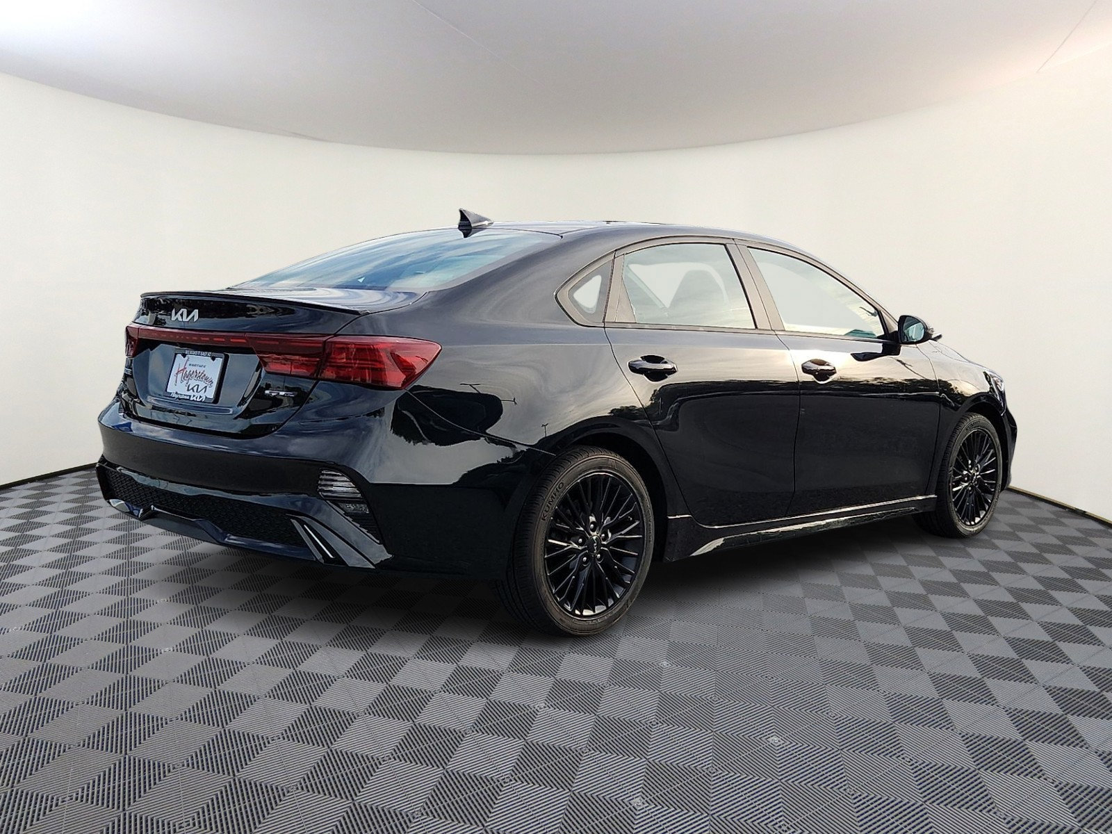 Used 2023 Kia Forte GT-Line w/ GT-Line Technology Package FWD image 6