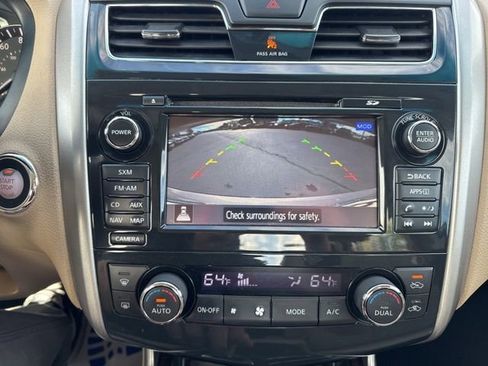 Used 2015 Nissan Altima 3.5 SL image 24