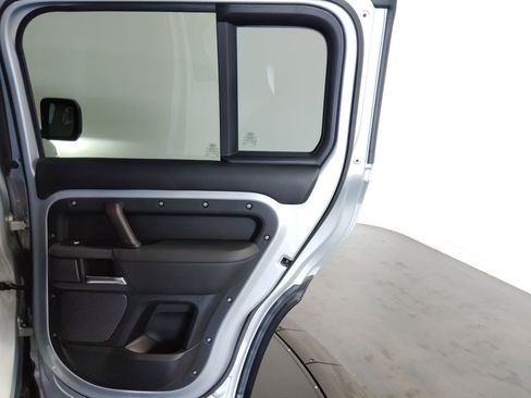 Used 2022 Land Rover Defender 110 X AWD/4WD image 44