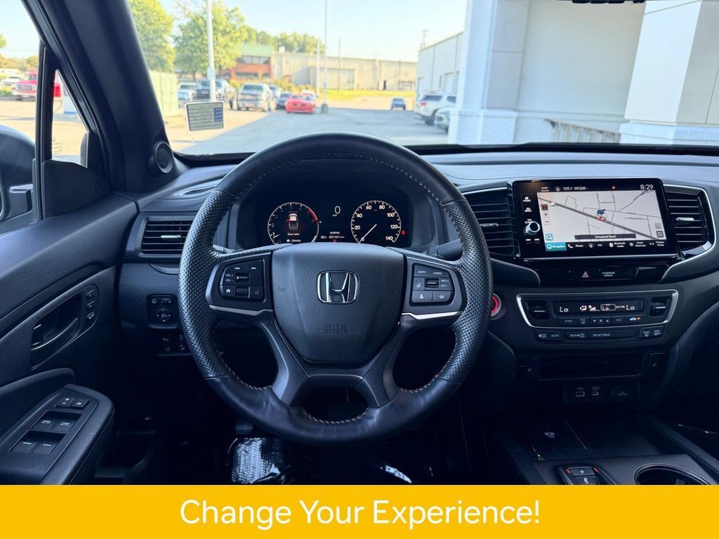 Used 2025 Honda Ridgeline TrailSport image 14