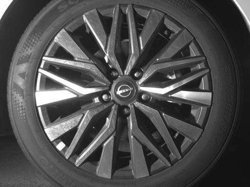 Used 2025 Nissan Altima 2.5 SV image 13