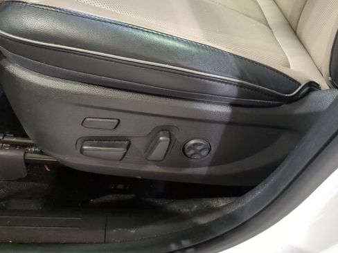 Used 2023 Hyundai Santa Fe Limited AWD/4WD image 15