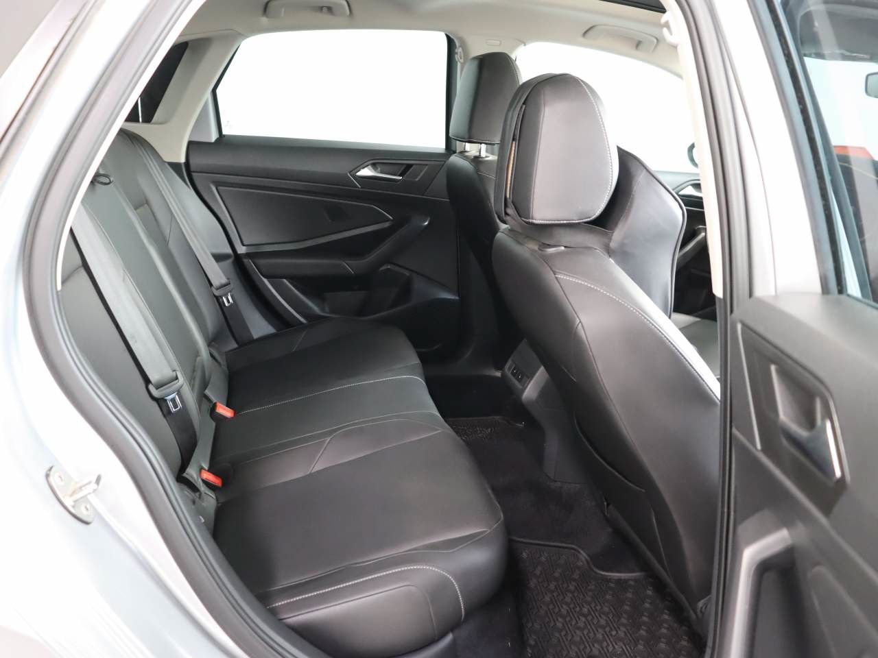 Used 2019 Volkswagen Jetta SEL FWD image 17