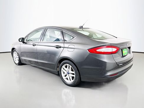 Used 2016 Ford Fusion SE image 7