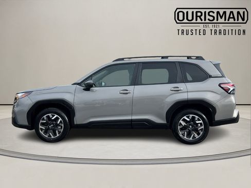 Certified 2025 Subaru Forester Premium image 3