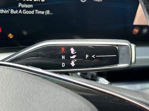 Used 2024 Cadillac Lyriq Sport AWD/4WD image 20