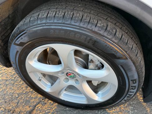 Used 2020 Alfa Romeo Stelvio AWD w/ Cold Weather Package image 32