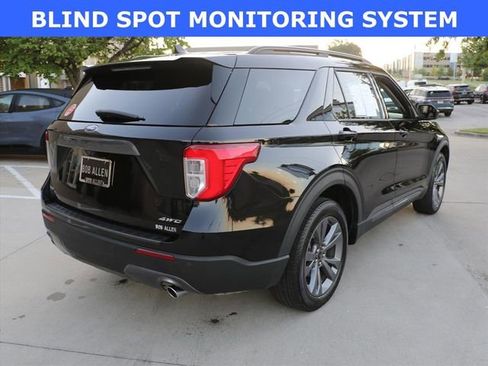 Used 2022 Ford Explorer XLT w/ Equipment Group 202A image 10