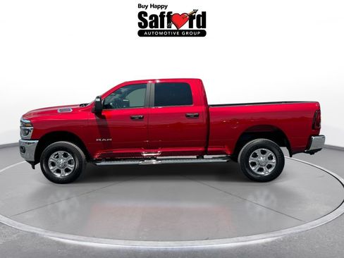 Used 2026 RAM 2500 Big Horn AWD/4WD image 4