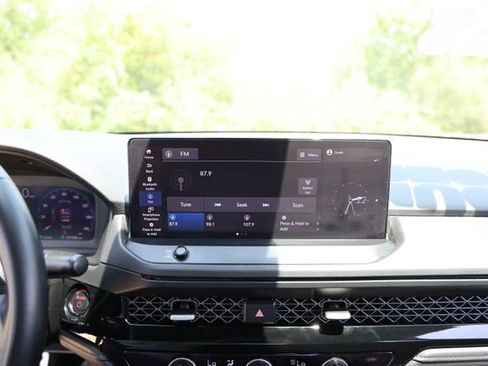 Used 2024 Honda Accord Sport image 18