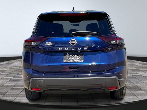 Used 2025 Nissan Rogue SV image 6