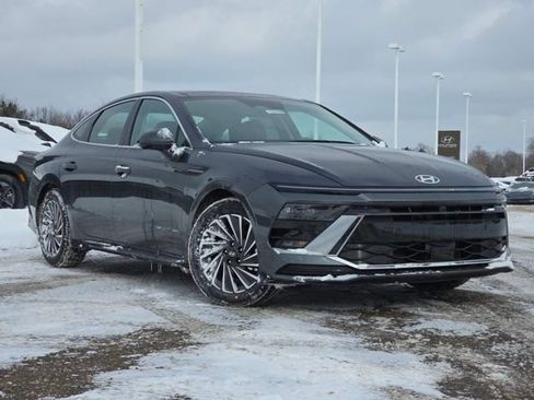 New 2026 Hyundai Sonata Limited image 2