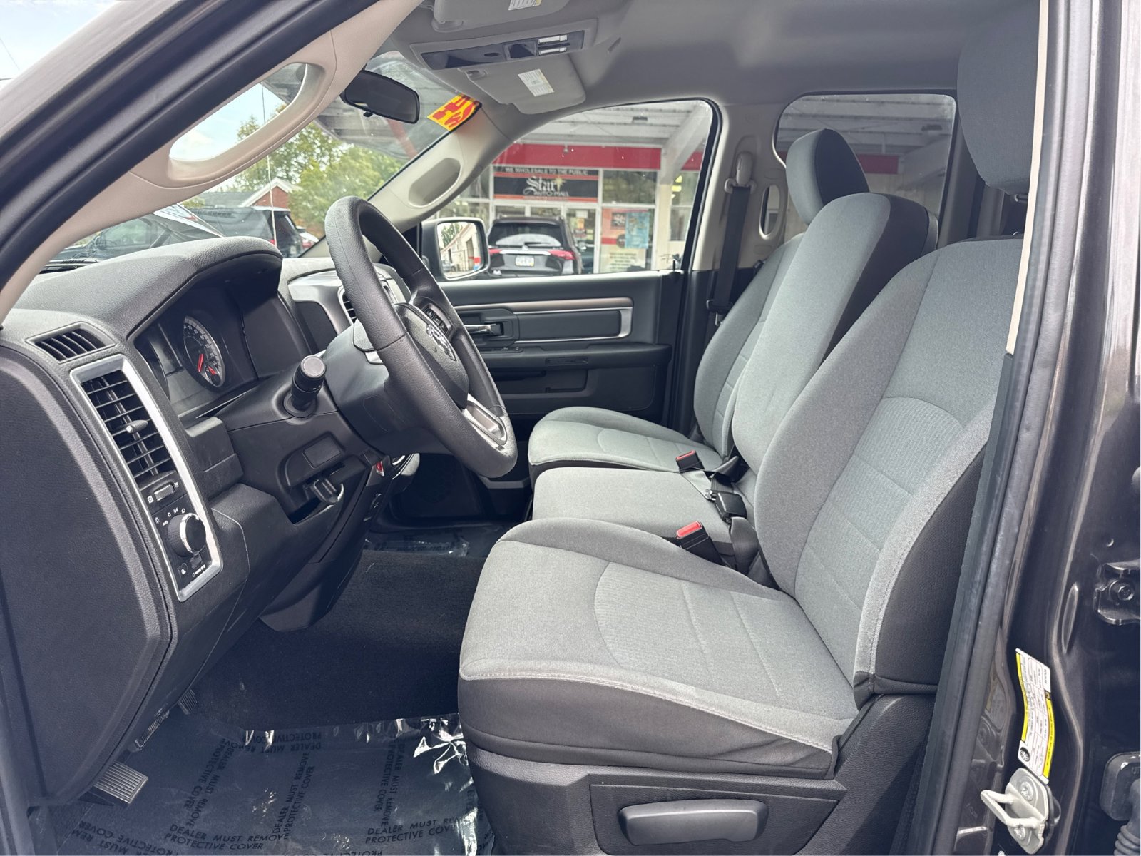 Used 2024 RAM 1500 Classic SLT AWD/4WD image 9