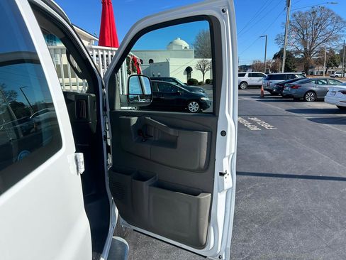 Used 2024 Chevrolet Express 2500 w/ Driver Convenience Package image 22