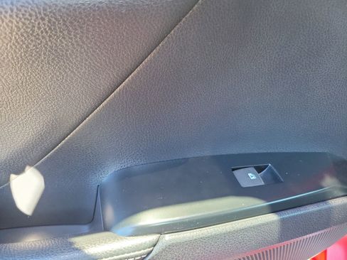 Used 2019 Toyota Camry XSE image 16