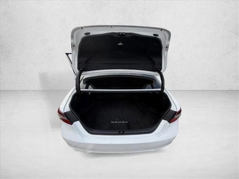 Used 2022 Toyota Camry SE image 7