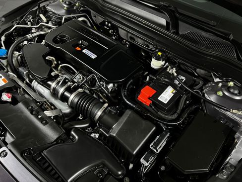 Used 2020 Honda Accord Sport image 11