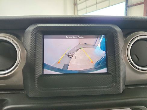 Used 2021 Jeep Wrangler Unlimited Sahara w/ LED Lighting Group image 27