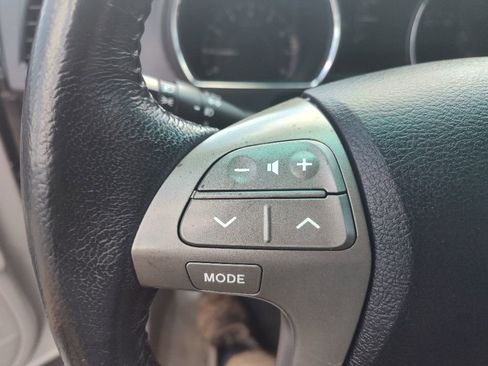 Used 2010 Toyota Highlander Sport image 23