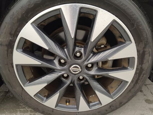 Used 2018 Nissan Sentra SR FWD image 31