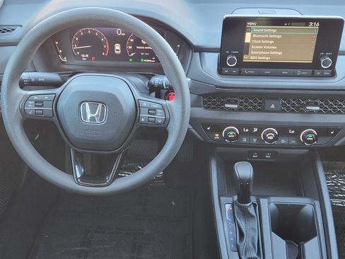 Certified 2023 Honda Accord EX image 26