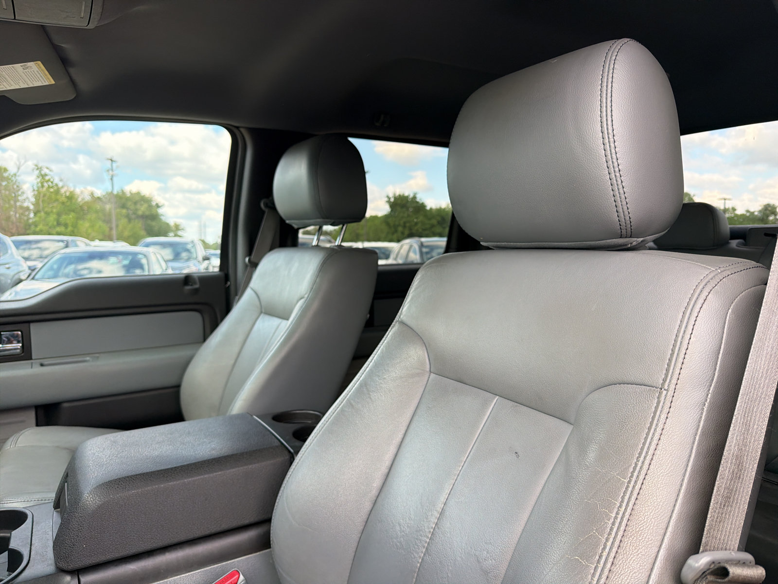 Used 2014 Ford F150 XLT w/ XLT Chrome Package AWD/4WD image 11