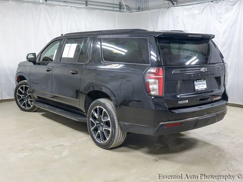 Used 2021 Chevrolet Suburban RST image 8