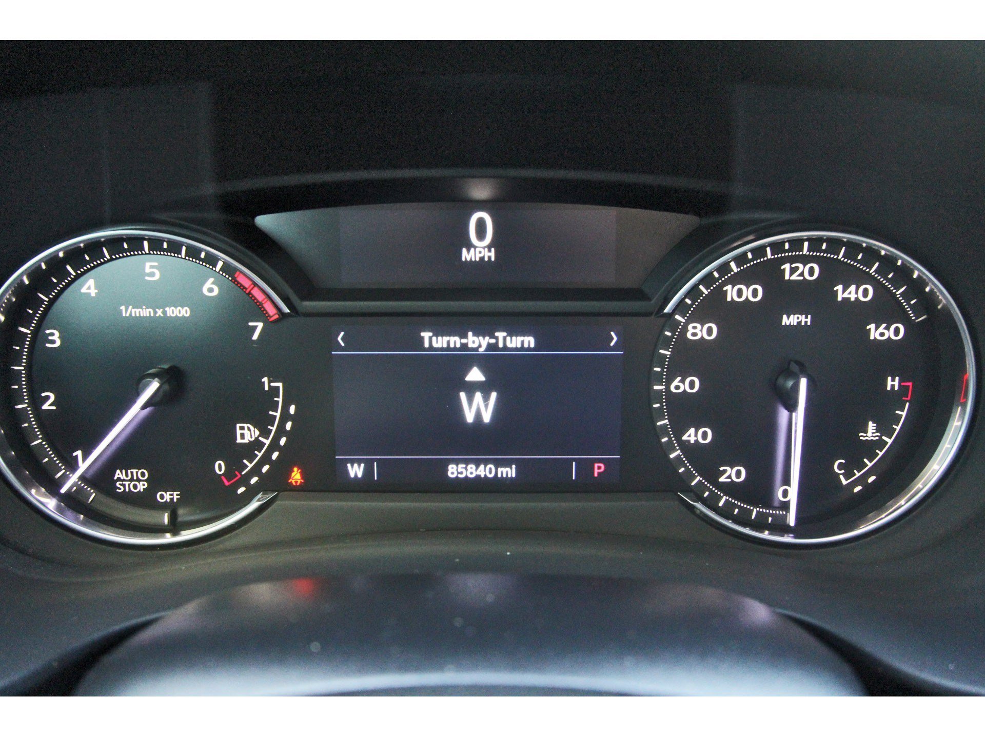 Used 2022 Cadillac XT4 Luxury w/ Cold Weather Package FWD image 17