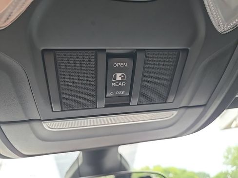 Used 2021 RAM 1500 Big Horn AWD/4WD image 87