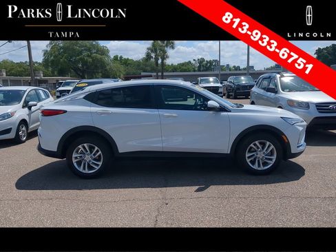Used 2024 Buick Envista Preferred FWD image 3