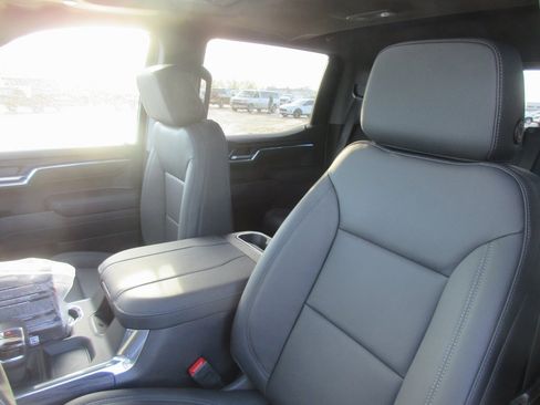 New 2026 GMC Sierra 1500 SLT w/ SLT Convenience Package image 13