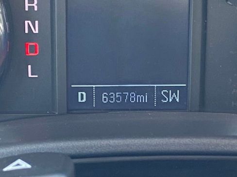 Used 2019 Chevrolet Silverado 1500 Custom w/ Custom Convenience Package AWD/4WD image 16