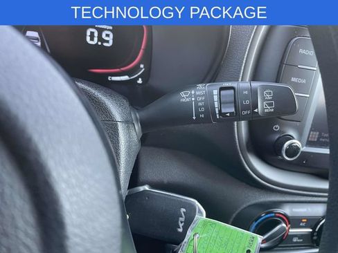 Used 2023 Kia Soul LX w/ LX Technology Package FWD image 26