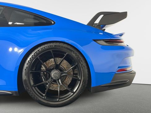 Used 2022 Porsche 911 GT3 RWD image 19