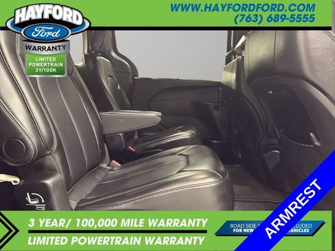 Used 2025 Chrysler Pacifica Select FWD image 21