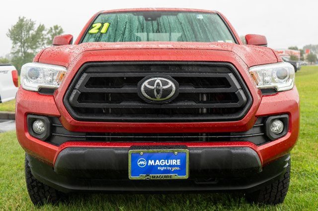Used 2021 Toyota Tacoma SR AWD/4WD image 3