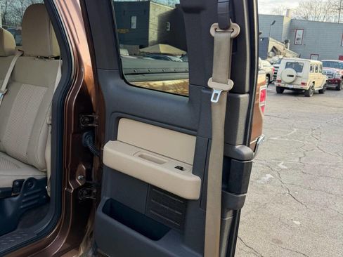 Used 2011 Ford F150 XLT w/ XLT Chrome Pkg image 11