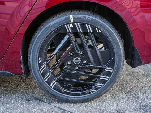 New 2026 Nissan Sentra SR w/ Floor Mat Package FWD image 11