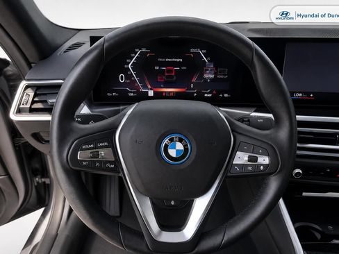 Used 2023 BMW i4 eDrive40 w/ Premium Package RWD image 6