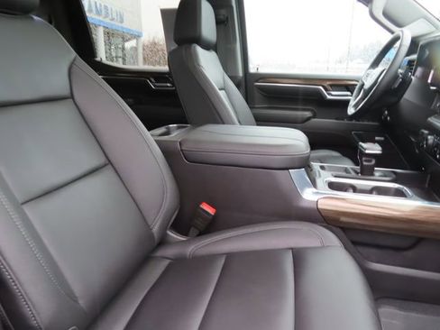 Used 2025 Chevrolet Silverado 1500 LT Trail Boss w/ Convenience Package II image 45