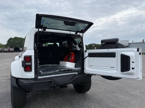 New 2026 Ford Bronco Raptor AWD/4WD image 18